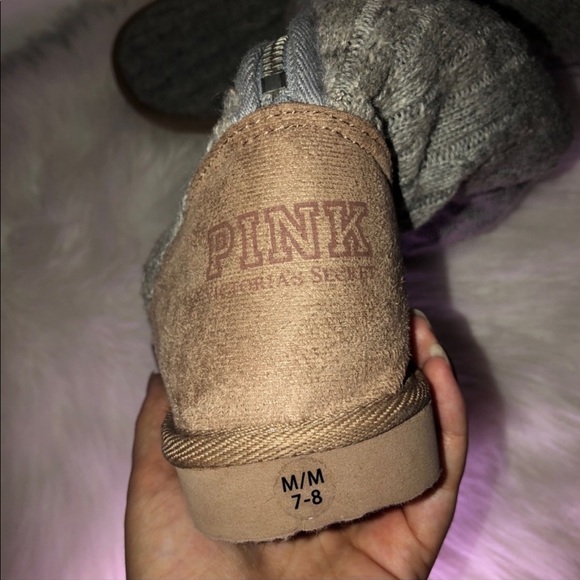 VICTORIA’S SECRET PINK MUKLUKS ZIPPER BACK WITH BLACK FAUX FUR 2006 COLLECTION - Picture 12 of 15